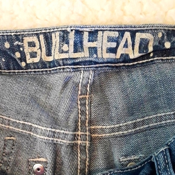 Bullhead Sz 1 Distressed Modest Denim Shorts - Picture 5 of 11